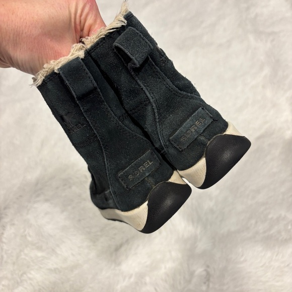 SOREL Kids' Whitney™ II Short Waterproof Insulated Boot size 11 toddler - Picture 4 of 11